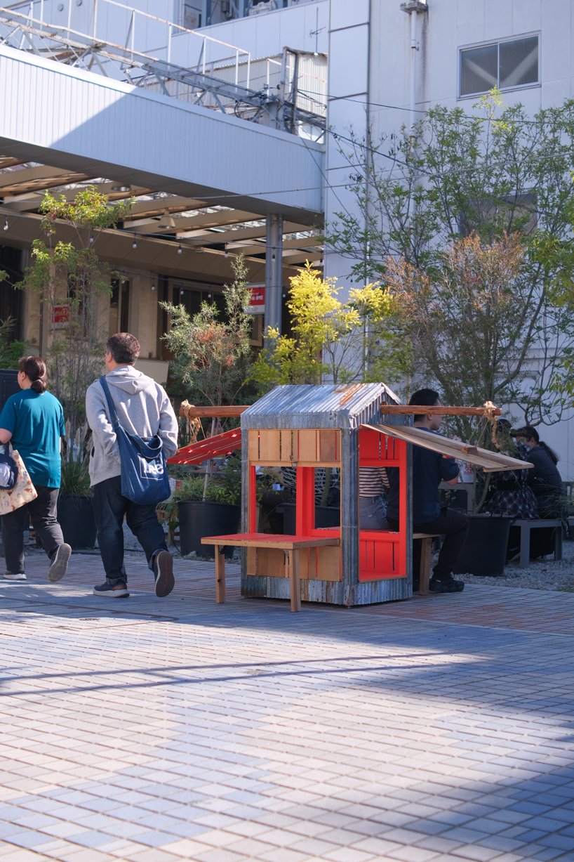 ehho%c2%b2 portable barn carrying architecture and memory into public interaction 5