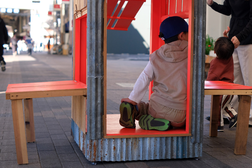 ehho%c2%b2 portable barn carrying architecture and memory into public interaction 7