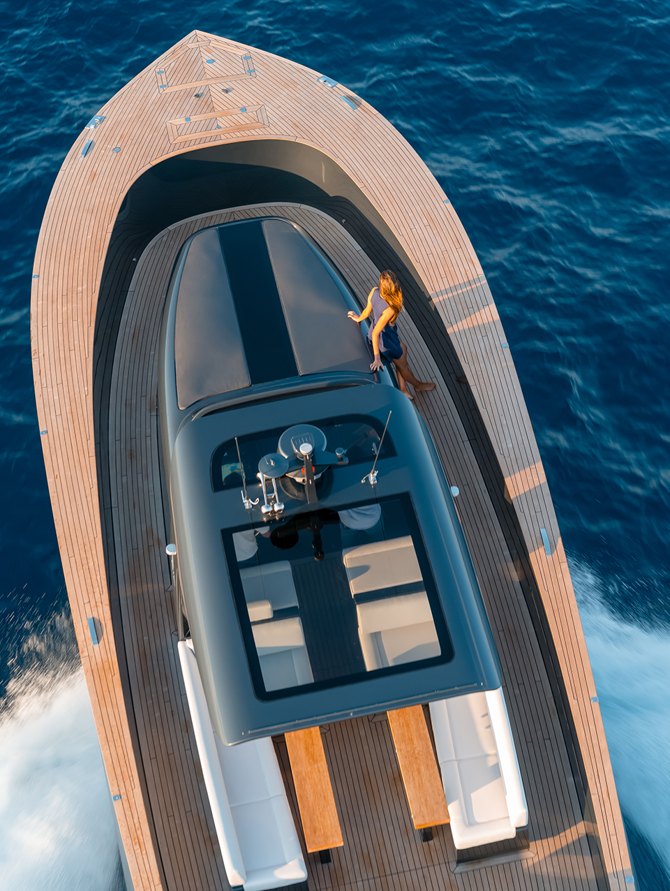 alen-yacht-alen-55-designboom-gallery02