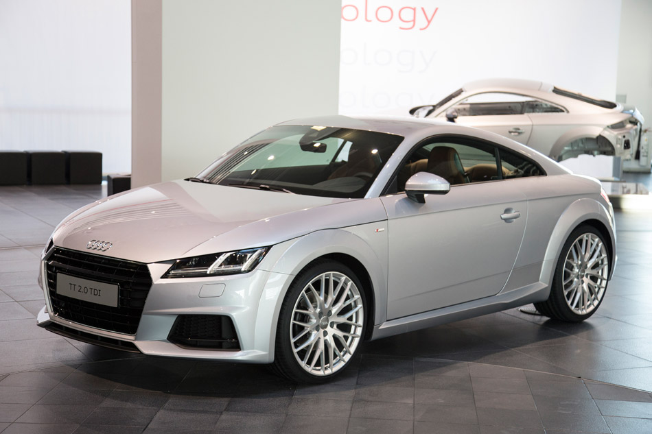 behind the scenes: AUDI TT time travel