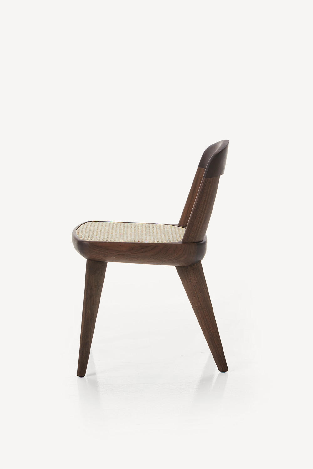 bassamfellows-brutus-chair-plays-on-modernist-architecture-brutalism-designboom-5
