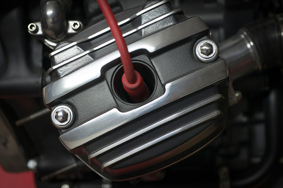 blacktrack-motors-bt-01-motorcycle-sacha-lakic-designboom-gallery07