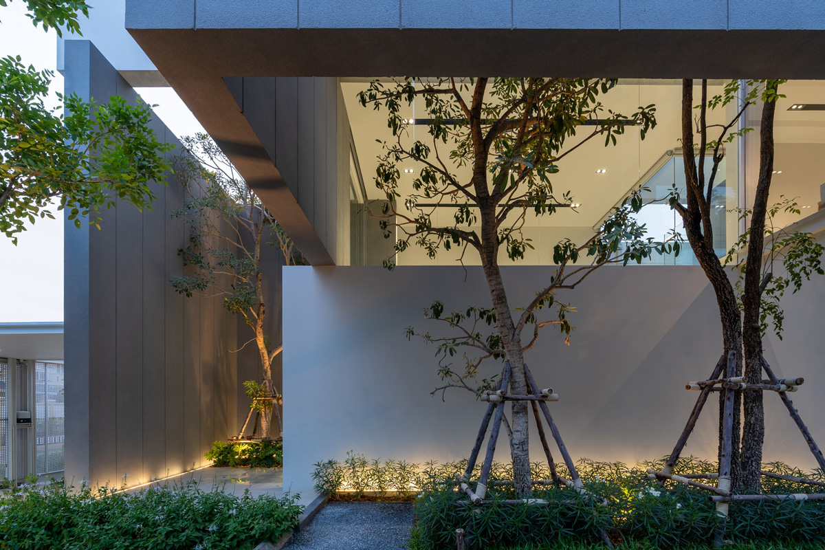looklen-architects-mit-chit-house-thailand-designboom-l
