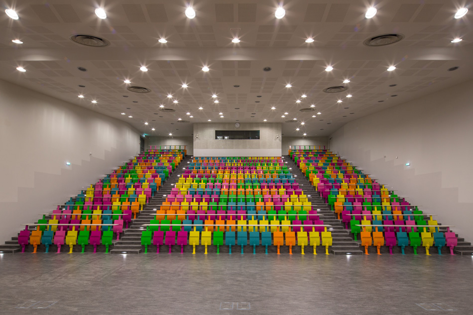 gaelle peneau architectes associes clignancourt centre designboom