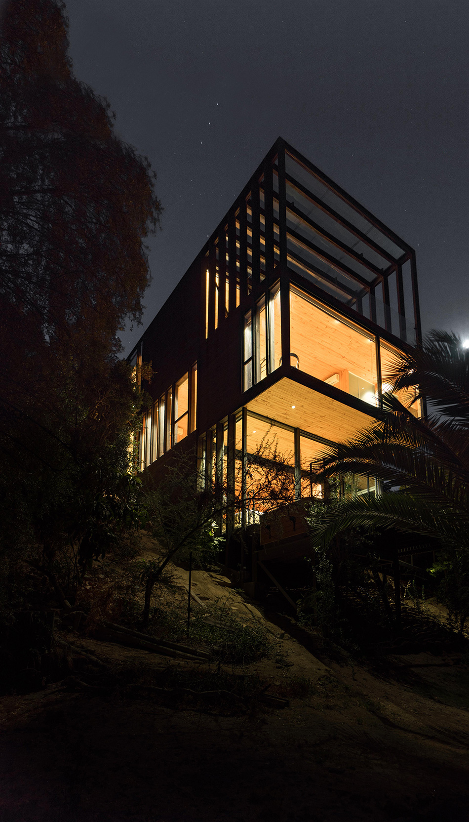 hsu-rudolphy slope house rapel lake chile designboom