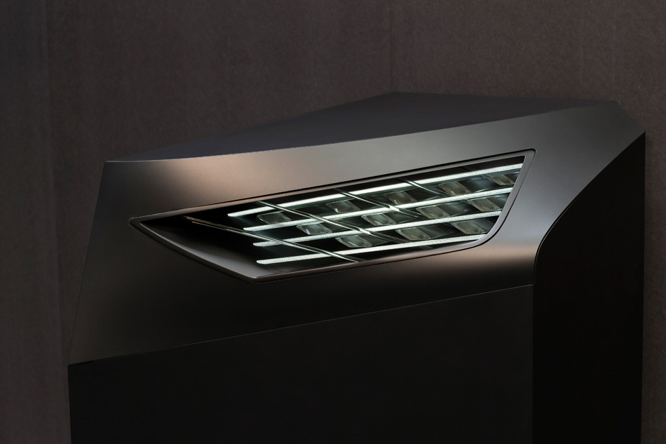 AUDI-hunting-the-light-designboomg02