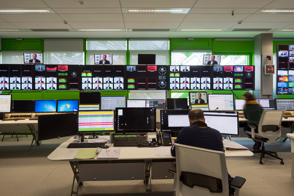 jakob macfarlane green cube euronews headquarters lyon confluence designboom