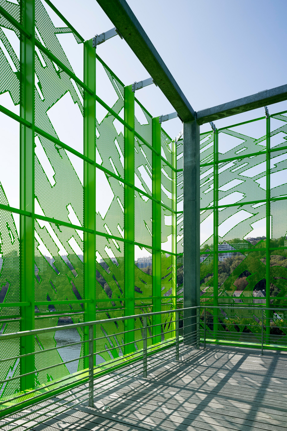 jakob macfarlane green cube euronews headquarters lyon confluence designboom