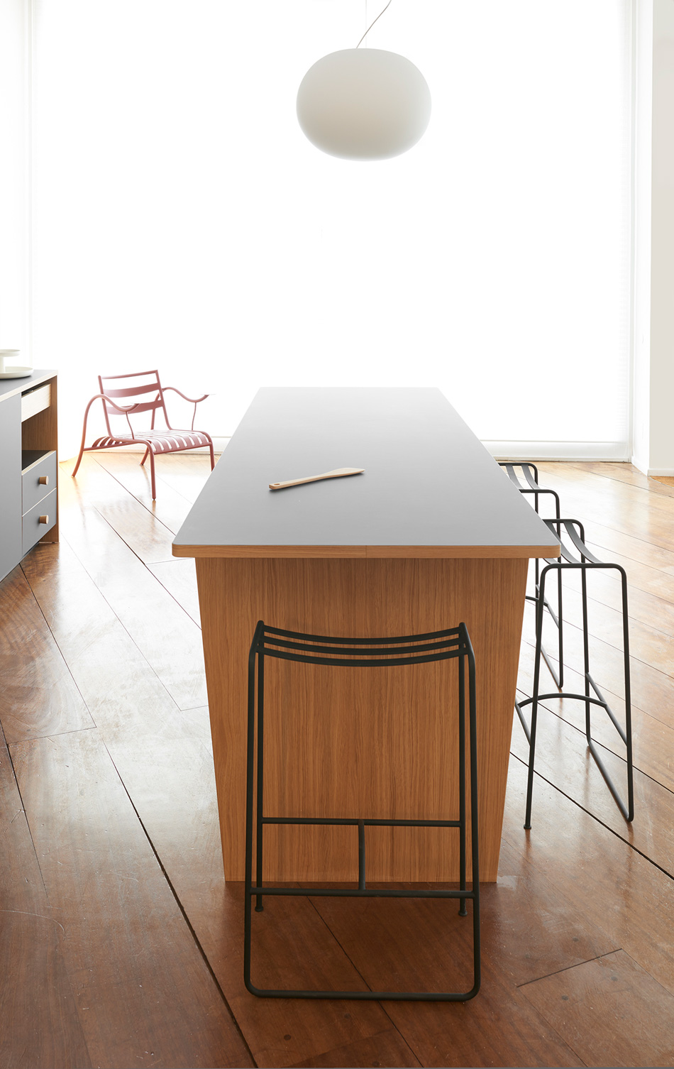 jasper morrison unveils first kitchen design with 'LEPIC' for schiffini