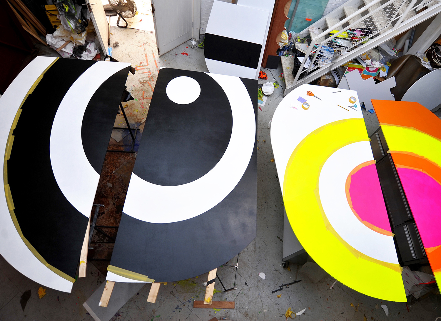 morag-myerscough-luke-morgan-peace-and-joy-designboom-gallery1