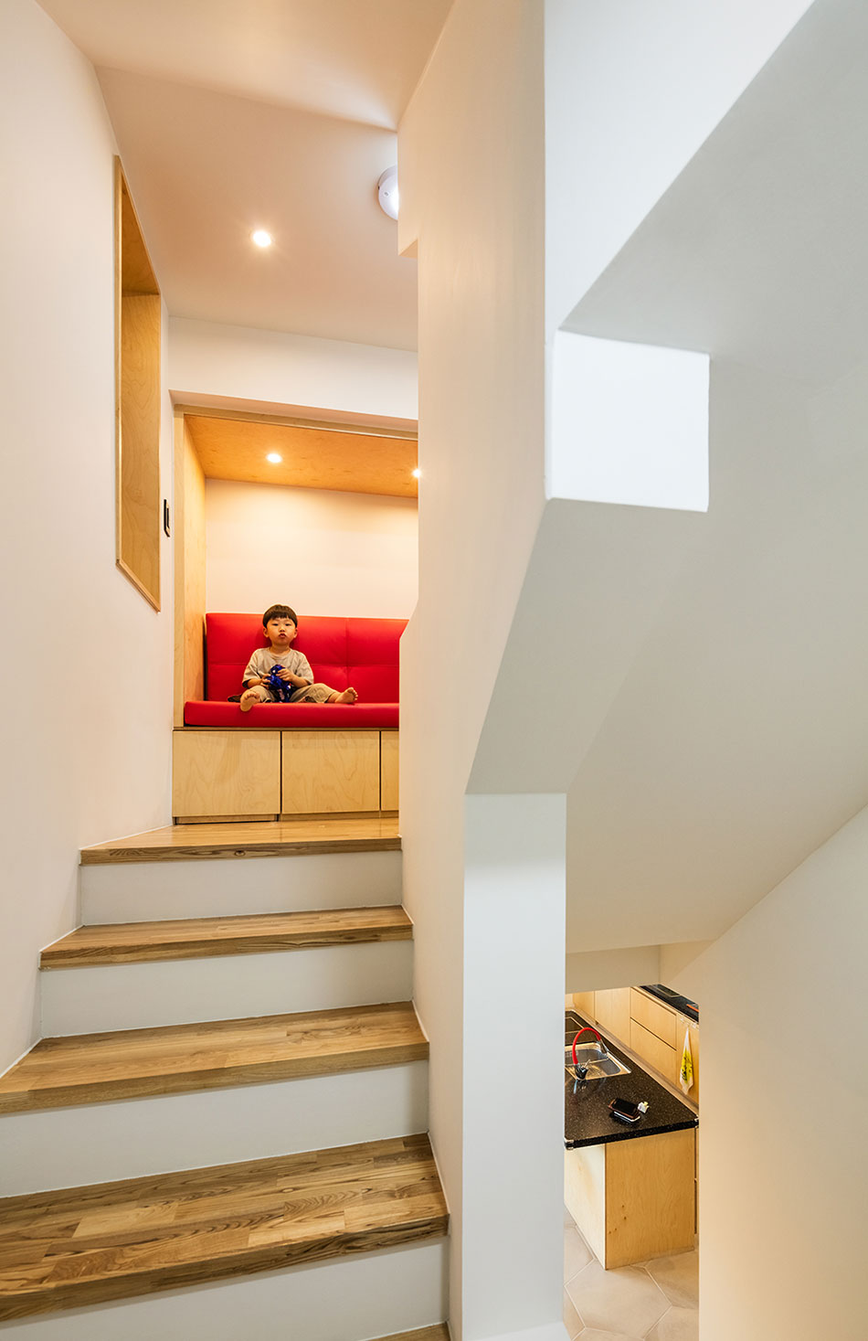 moon hoon busan times owl house korea designboom
