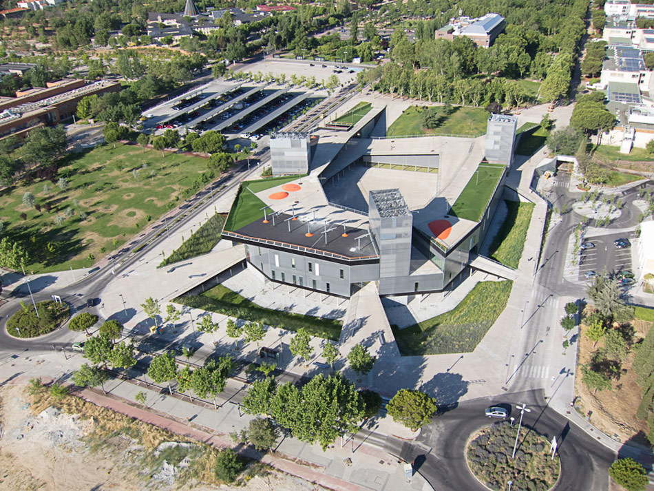 mtm arquitectos plaza major UAM designboom