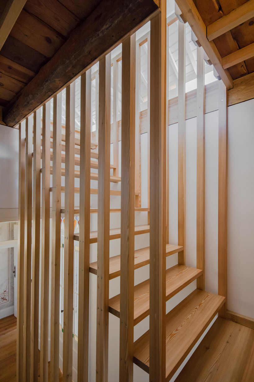 nelson-resende-house-renovation-ovar-designboom-8