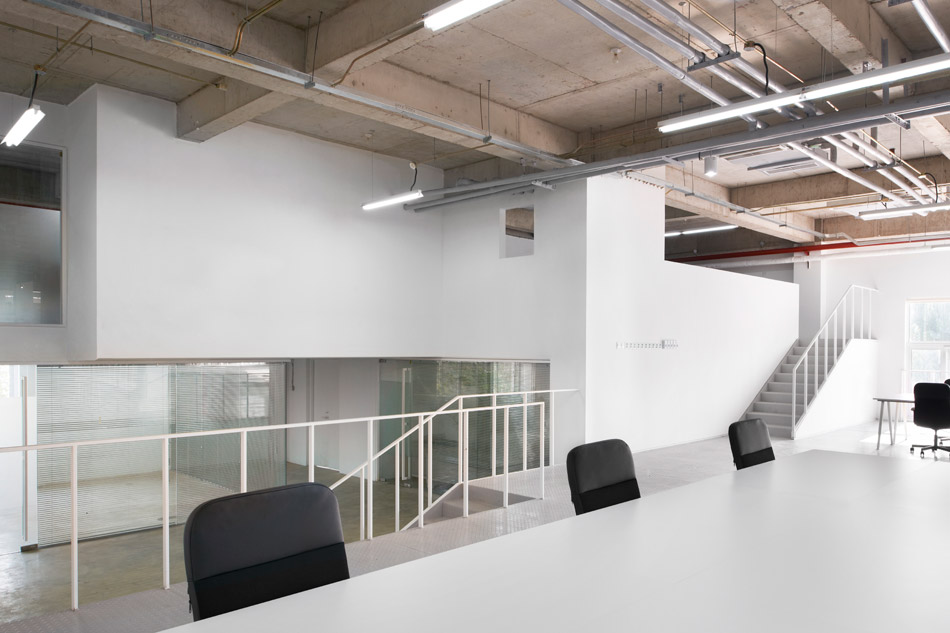 daxing factory conversion nie yong + yoshimasa tsutsumi of tsutsumi & associates