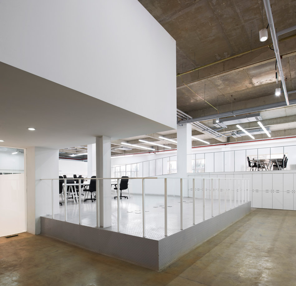 daxing factory conversion nie yong + yoshimasa tsutsumi of tsutsumi & associates