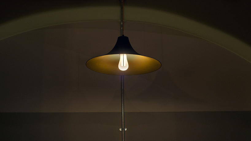 plumen 002 light bulb by hulger