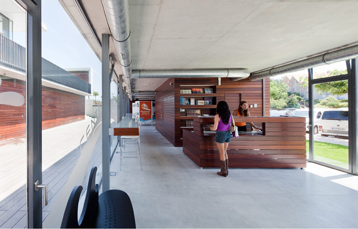 romero soto architects el centro de surf de somo designboom