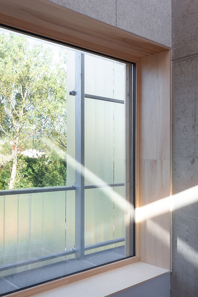 petr-stolin-transparent-kindergarten-glass-fiber-czech-republic-designboom-9