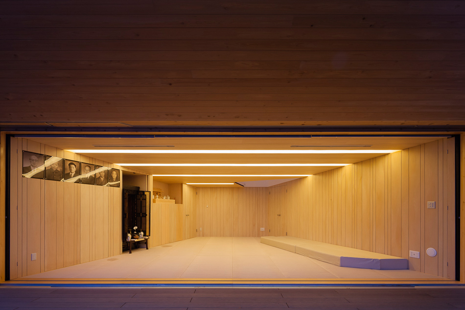 g10taku sakaushi OFDA associates orange pine gallery designboom