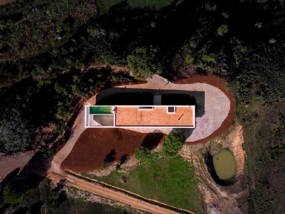 vitor vilhena casa messines house algarve portugal designboom