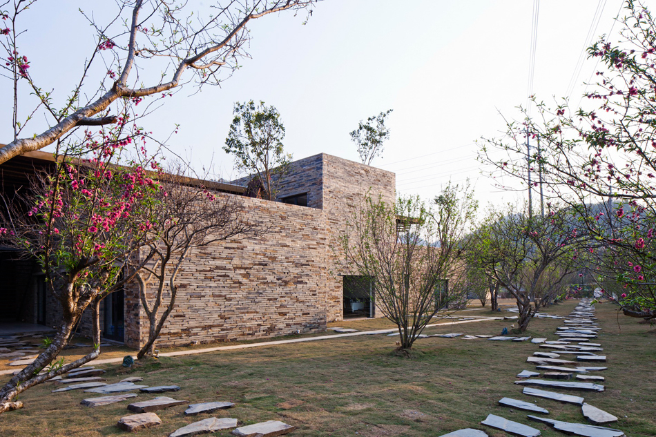 vo trong nghia architects son la restaurant vietnam designboom