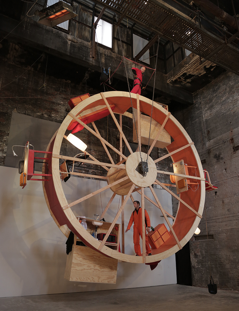 ward-shelley-alex-schweder-human-hamster-wheel-in-orbit-designboom-09