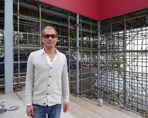 singapore biennale 2011: merlion hotel by tatzu nishi closes