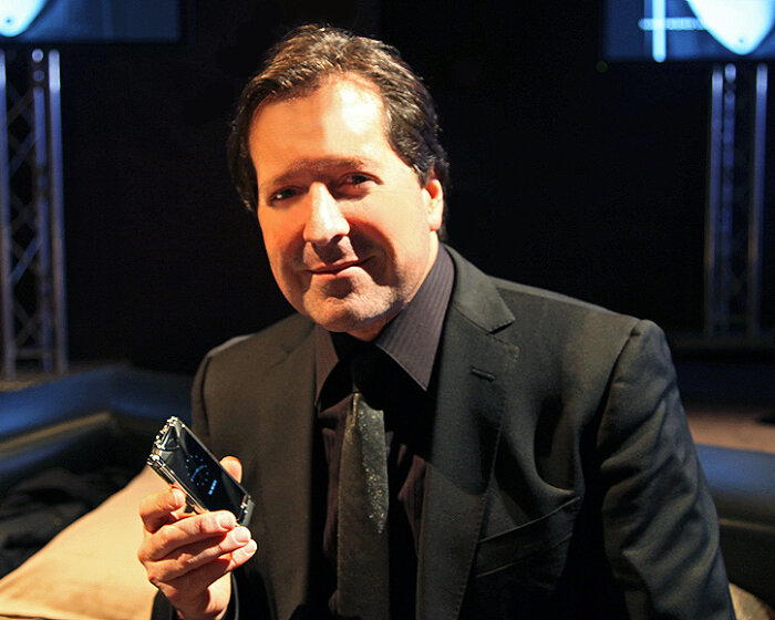 vertu interview with design director frank nuovo