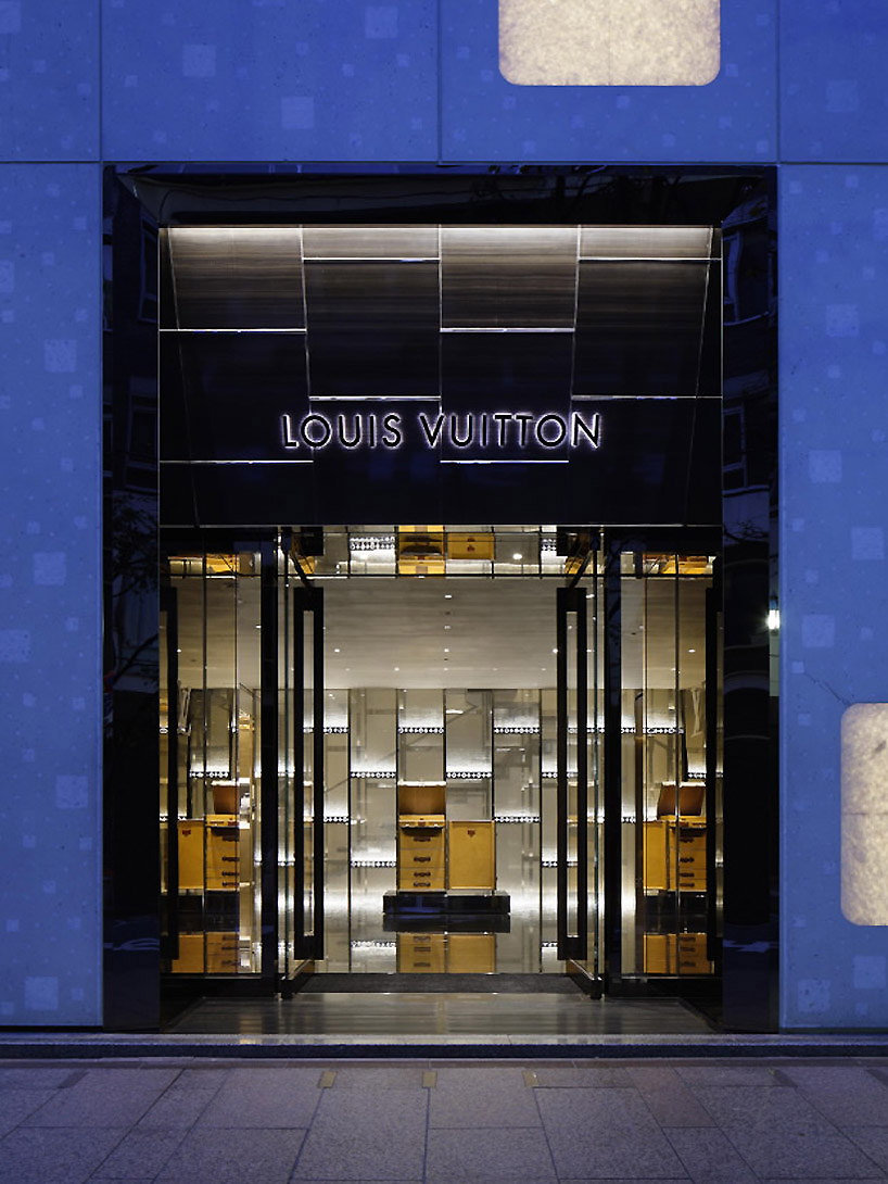 curiosity: louis vuitton ginza namiki dori store