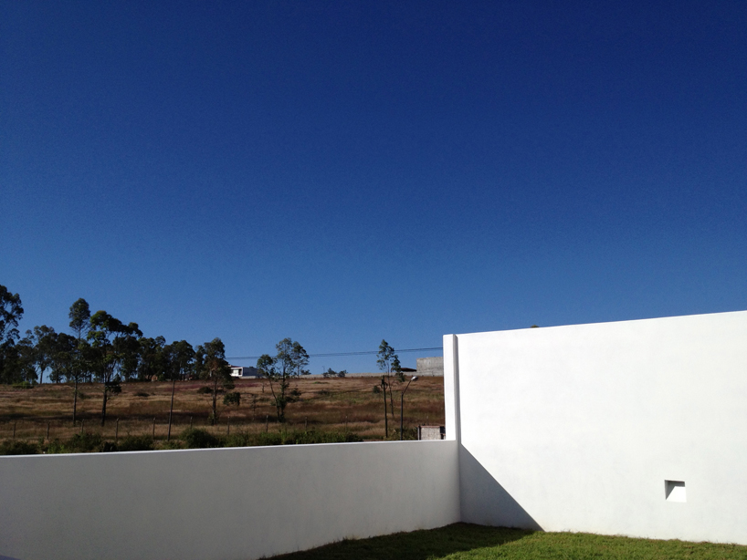 SPRB arquitectos UR house