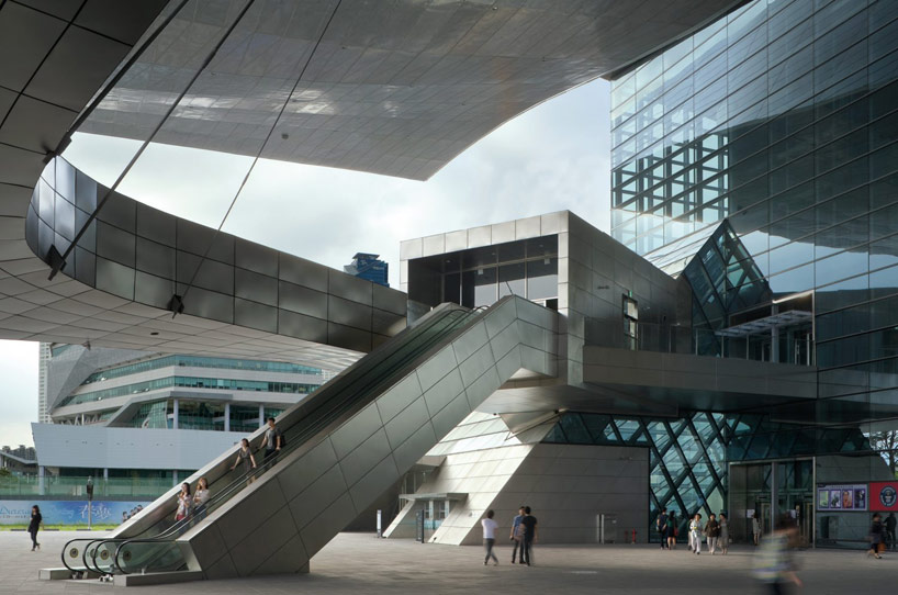 coop himmelb(l)au: busan cinema center - 7