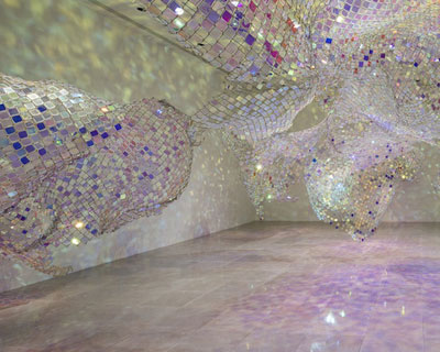 soo sunny park's unwoven light chain link fence sculpture