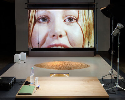 simon fujiwara transforms new york’s andrea rosen gallery into a surreal theatre