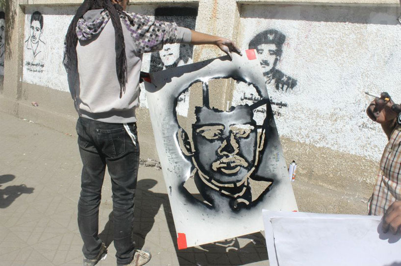 12th hour graffiti campaign in yemen surfaces political concern - 7