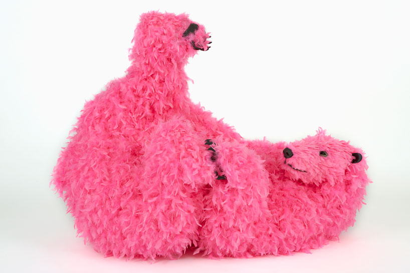 paola-pivi's-colorfully-feathered-bears-inhabit-galerie-perrotin-designboom_08 paola pivi's colorfully feathered bears inhabit galerie perrotin - 2