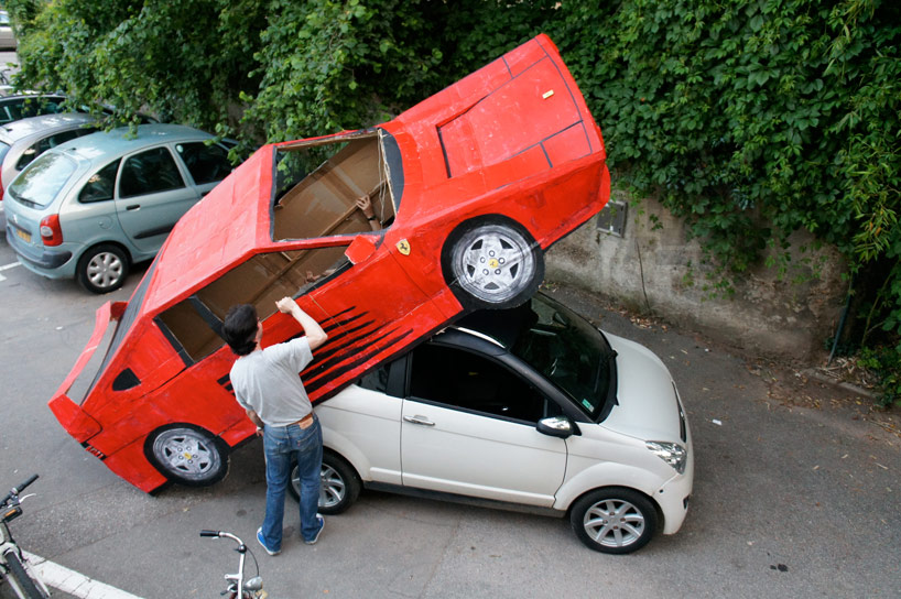 benedetto bufalino transforms an old car into a cardboard ferrari designboom 21