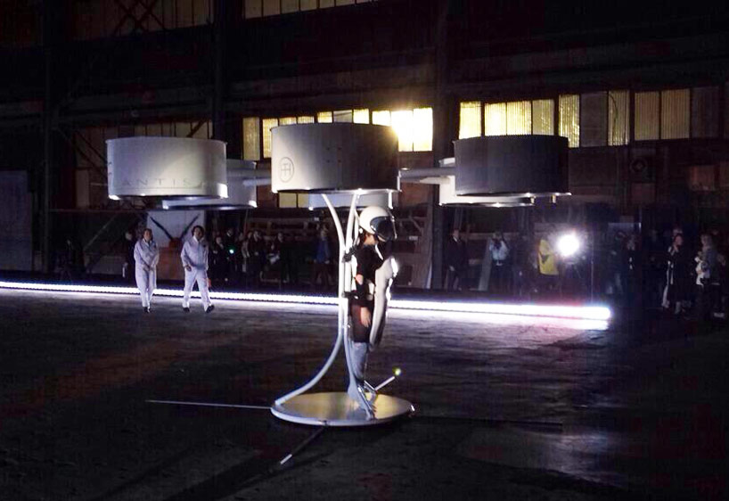 lady gaga reveals volantis flying transport dress lady gaga debuts volantis high-tech flying dress - 2