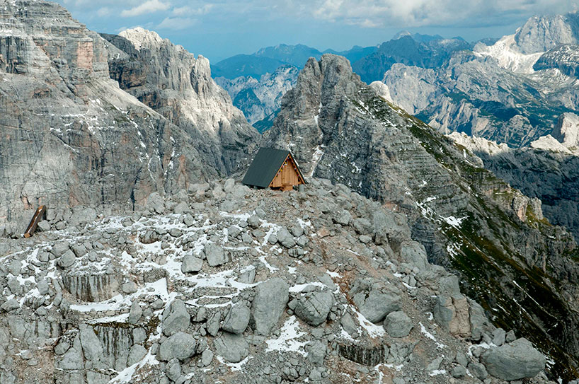 Cabin on Foronon Buinz in the Julian Alps by Giovanni Pesamosca - Humble Homes