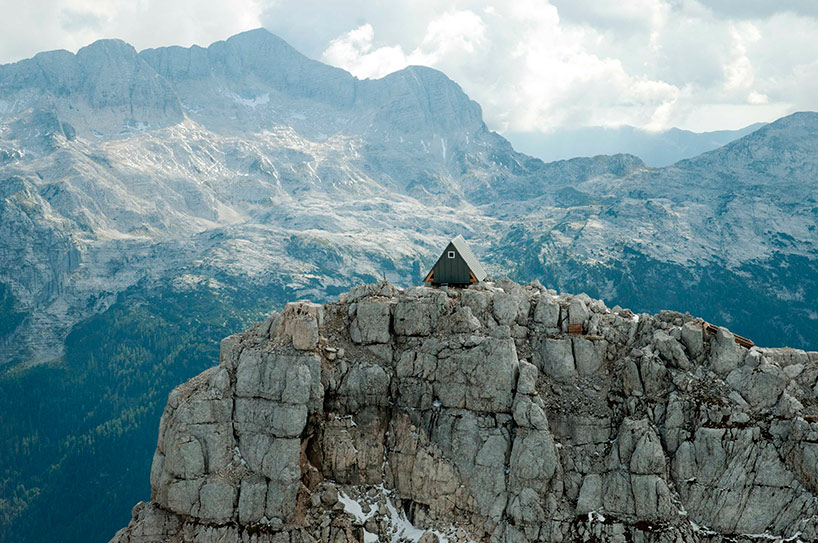 Cabin on Foronon Buinz in the Julian Alps by Giovanni Pesamosca - Humble Homes