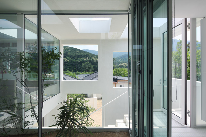 studio archiholic 9x9 experimental house designboom