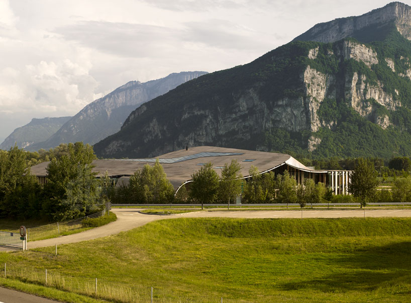 herault arnod architectes rossignol global headquarters designboom