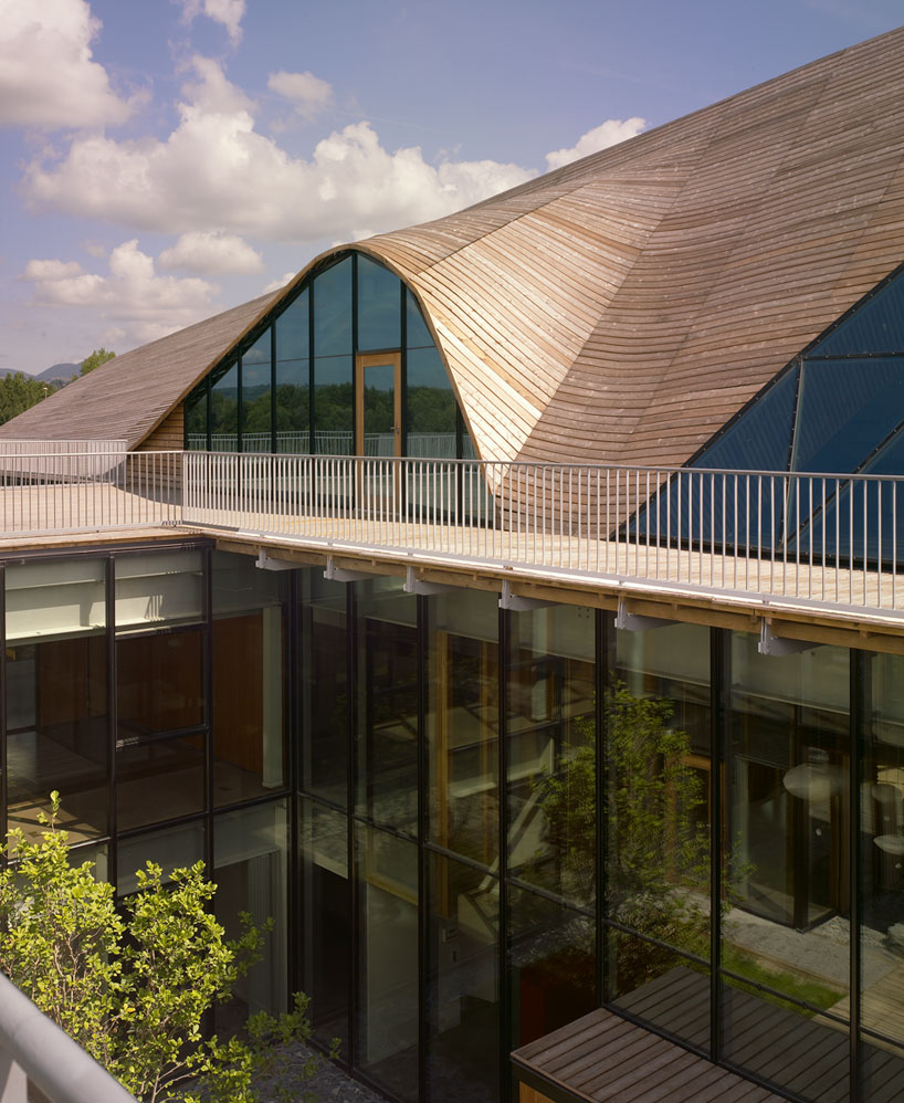 herault arnod architectes rossignol global headquarters designboom