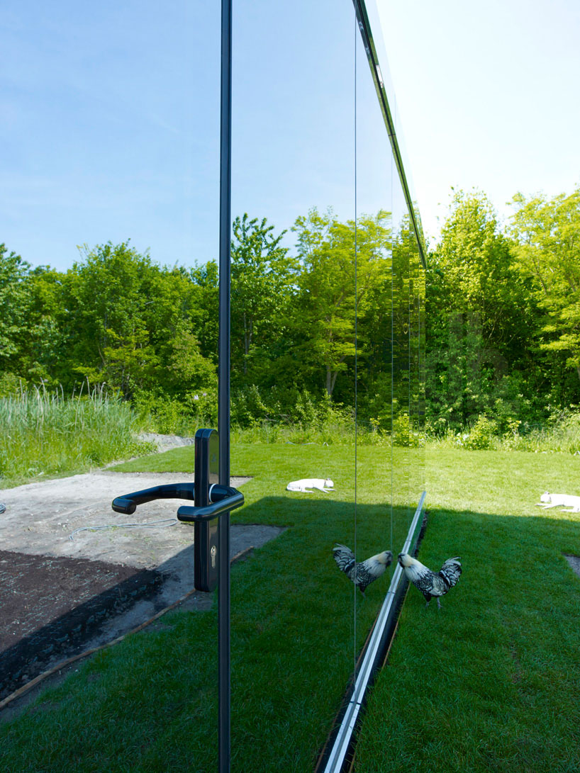 reflective mirror house by johan selbing + anouk vogel