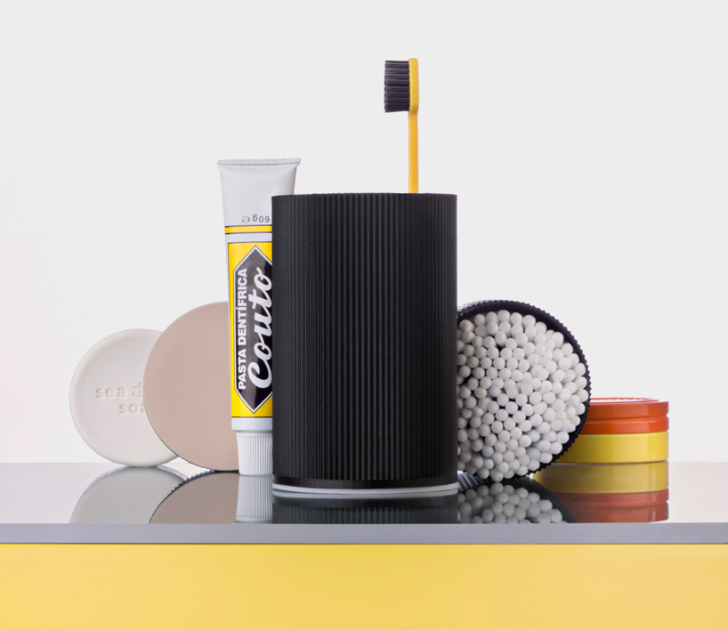 the machine series: open source stationary containers by ICOSAEDRO