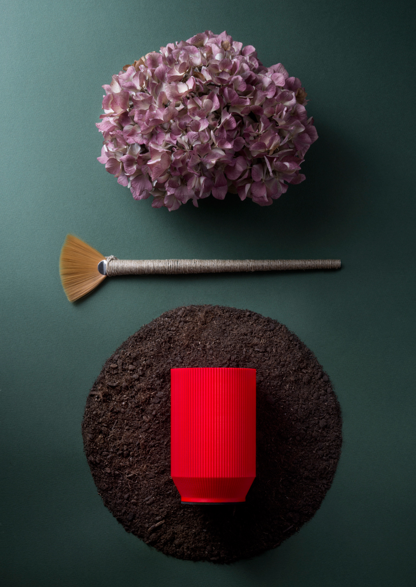 the machine series: open source stationary containers by ICOSAEDRO