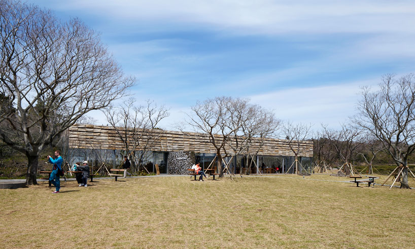 mass-studies-innisfree-designboom01