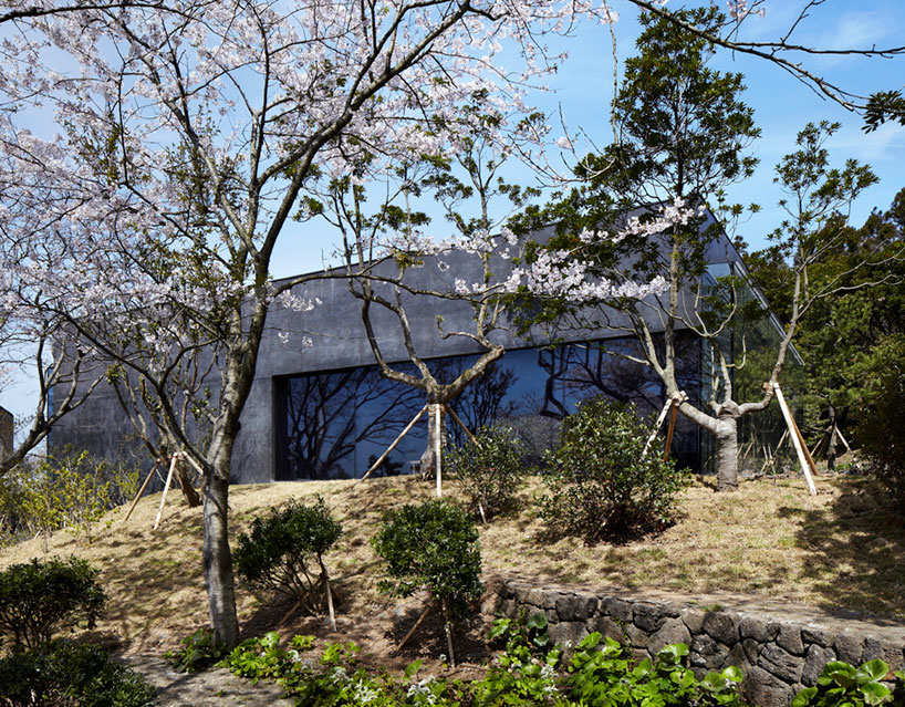 mass-studies-osulloc-tea-stone-designboom03