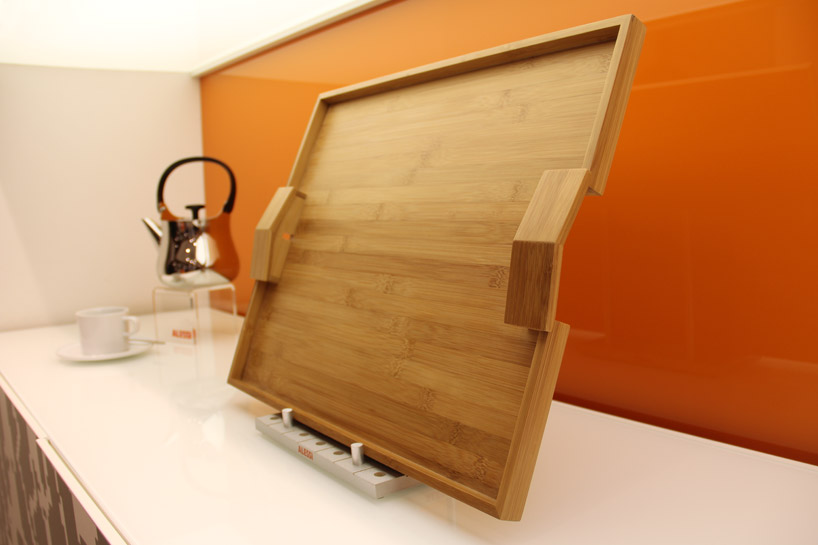 michele-de-lucchi-MDL01-quattro-muri-e-due-case-alessi-imm-cologne-designboom-02