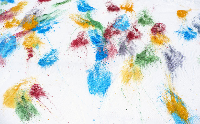 olaf breuning paints a mountain for snow drawing 