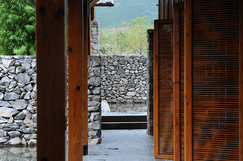 waterhouse_atelierlixiaodong_db_01 li xiaodong atelier creates a home in the water - 9